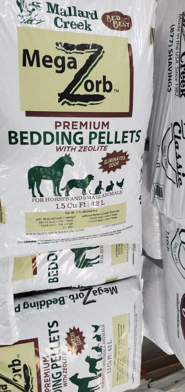 Mallard Creek Mega Zorb Bedding Pellets with Zeolite 42L 1.5 Cu Ft